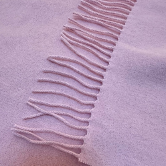 Charter Club Pink 100% Cashmere Scarf – Incredibly Soft Fringe Wrap - Picture 8 of 9